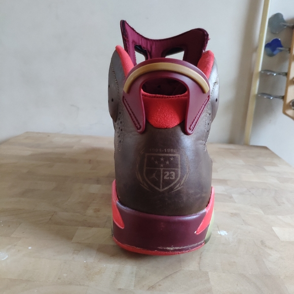 Nike Air Jordan 6 - "Cigar" Retro - Picture 5 of 16